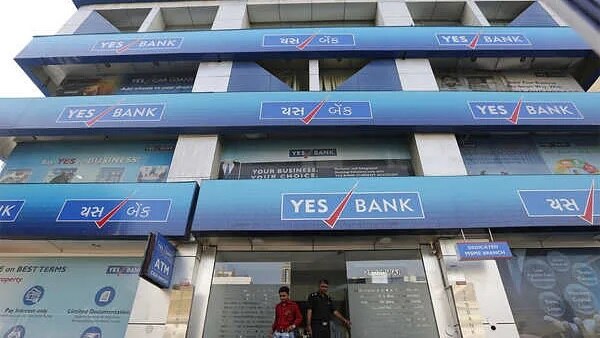 Good news for Yes Bank customers resumes banking services Yes Bankના ગ્રાહકો આનંદો, બેંકિંગ સેવા થઈ પૂર્વવત, પહેલાની જેમ જ ઉપાડી શકાશે રૂપિયા