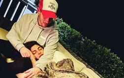 નિક જોનાસના ખોળામાં માથું રાખીને ઊંઘતી નજરે પડી પ્રિયંકા ચોપડા, તસવીર થઈ વાયરલ