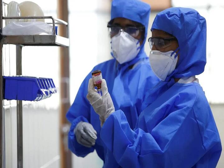 ભોપાલમાં પત્રકારને થયો કોરોના, કમલનાથની પ્રેસ કોન્ફરન્સમાં થયા હતા સામેલ Journalist Who Attended Kamal Naths Resignation Presser Tests Positive For Coronavirus ભોપાલમાં પત્રકારને થયો કોરોના, કમલનાથની પ્રેસ કોન્ફરન્સમાં થયા હતા સામેલ