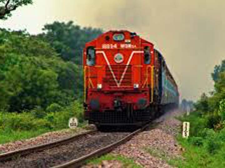 India Lockdown: Indian Railways Cancels All Passenger Operations Till 14 April કોરોના વાયરસઃ લોકડાઉનને લઇને ભારતીય રેલવેનો મોટો નિર્ણય, 14 એપ્રિલ સુધી રદ રહેશે તમામ ટ્રેન