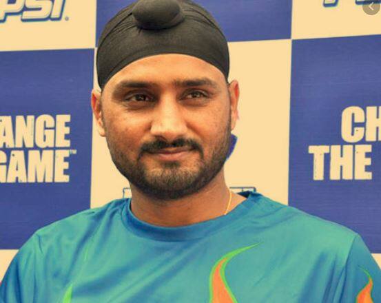 Coronavirus: હરભજન સિંહે પાકિસ્તાની ક્રિકેટરના NGOને મદદ કરવાની કેમ અપીલ કરી ? જાણો Coronavirus Harbhajan Singh appeals for Pakistani cricketer Shahid Afridi s NGO Coronavirus: હરભજન સિંહે પાકિસ્તાની ક્રિકેટરના NGOને મદદ કરવાની કેમ અપીલ કરી ? જાણો