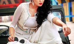 'ખુદ પાર્લામેન્ટ મેં બૈઠકર પોર્ન દેખતે હૈં, હમ કો રામાયણ દેખને કો કહતે હૈં', કઈ હોટ એક્ટ્રેસની આ કોમેન્ટથી લોકો ભડક્યાં ?