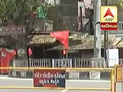 ગુજરાતના ક્યા શહેરમાં આખા વિસ્તારને માસ ક્વોરેન્ટાઈન કરી 50 હજાર લોકોને ફરજિયાત પૂરી દેવાયા ઘરમાં ? લગાવાયા લાલ ઝંડા