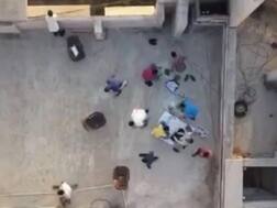 લોકડાઉનની સ્થિતિ વચ્ચે સુરતમાં લોકોને ટેરેસ પર ભજીયાં પાર્ટી કરવી મોંઘી પડી ? જાણો કેમ