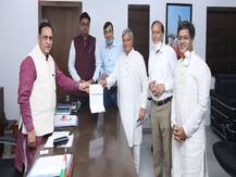 કોરોના વાયરસ સામેની લડાઈમાં ચિરીપાલ ગ્રુપે મુખ્યમંત્રી રાહત ફંડમાં રૂપિયા એક કરોડનું કરું દાન