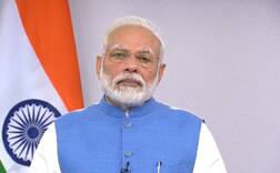 બૉલીવુડના આ જાણીતા ફિલ્મ ડાયરેક્ટરે ડૉક્ટરો અને નર્સોની ચિંતા કરીને મોદી સરકારને ઝાટકી, વાંચો ટ્વીટ