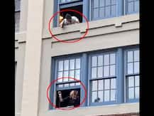 લોકડાઉન: ઉપર રહેતાં યુવકે બારીમાંથી નીચે રહેતી યુવતીના ગ્લાસમાં રેડ્યું વાઈન? જાણો કેમ