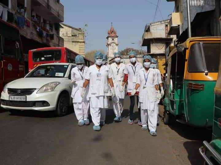 Corona Effect: અમદાવાદાના એક વિસ્તારમાંથી બીજા વિસ્તારમાં ચેપ ન પ્રસરે તે માટે સરકારે શું લીધા પગલાં? જાણો Corona Update: Corona Hot spot in Ahmedabad Corona Effect: અમદાવાદાના એક વિસ્તારમાંથી બીજા વિસ્તારમાં ચેપ ન પ્રસરે તે માટે સરકારે શું લીધા પગલાં? જાણો