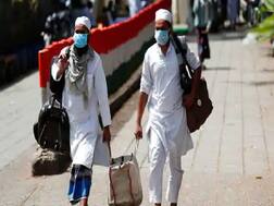 જમાતીઓને લઈ બોલિવૂડની આ સ્ટાર એક્ટ્રેસની બહેને કરી વિવાદિત ટ્વીટ, Twitterએ એકાઉન્ટ કર્યું સસ્પેન્ડ