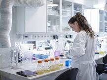 કોરોનાના ખતરા સાથે જીવવું  પડશે, વેક્સીનની ગેરંટી નહીઃ WHO એક્સપર્ટ