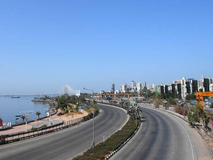 Mithun Chakrabortys father pass away in Mumbai actor stuck in Bengaluru બોલિવૂડના આ દિગ્ગજ એક્ટરના પિતાનું મુંબઈમાં નિધન, લોકડાઉનના કારણે બેંગલુરુમાં ફસાયો