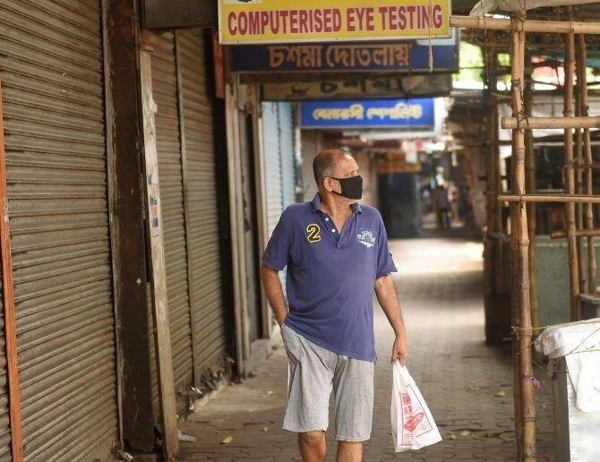 Govt allows some shops to open from Saturday: what will remain closed મોદી સરકારે શાની દુકાનો નહીં ખોલવાની સ્પષ્ટ રીતે ના કહી ? કેન્દ્રના આદેશની આ રહી વિગતો