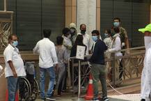 ઈરફાન ખાનના અંતિમ દર્શન કરવા માટે કોણ-કોણ હોસ્પિટલે પહોંચ્યું? જુઆ રહી ખાસ તસવીરો