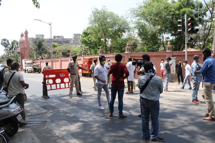 લંડનથી આવ્યા બાદ ઈરફાન ઘણીવાર રૂટીન ચેકઅપ માટે કોકિલાબેન હોસ્પિટલમાં જતો હતા.