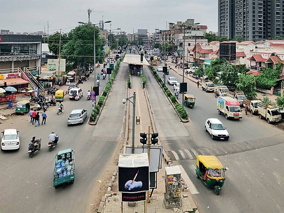 Bareja, Bopal municipality area was placed in red zone અમદાવાદના જિલ્લાના આ વિસ્તારને પણ મુકાયા રેડ ઝોનમાં, જિલ્લાના 464 ગામોને એક સાથે કરાયા સેનેટાઈઝ