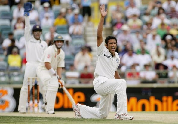 Team India former batsman Gautam Gambhir said if DRS come earlier Anil Kumble picks 900 test wickets ટીમ ઈન્ડિયાના પૂર્વ ક્રિકેટરનો દાવો, DRS પહેલા હોત તો કુંબલેએ ટેસ્ટમાં 900 વિકેટ લીધી હોત