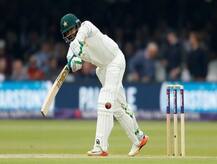 પાકિસ્તાનના કેપ્ટને ફંડ ભેગુ કરવા બેટ હરાજીમાં મૂક્યું, પૂણે ક્રિકેટ મ્યૂઝિયમે આટલા રૂપિયામાં ખરીદ્યું