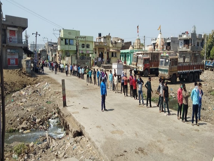 People of Bihar rallied in Botad સૌરાષ્ટ્રના આ શહેરમાં પોતાના વતન જવાની કોઈ જ વ્યવસ્થા ન થતાં બિહારના શ્રમિકોએ કર્યો હલ્લાબોલ, જાણો વિગત