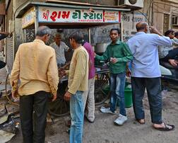 ગુજરાતના આ મોટા શહેરમાં નહીં ખુલે ચાની કિટલી? કલેક્ટરે લીધો મોટો નિર્ણય? જાણો