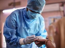 બોલીવૂડના આ દિગ્ગજ ફિલ્મ મેકરનો નોકર કોરોના વાયરસથી સંક્રમિત,જાણો વિગત