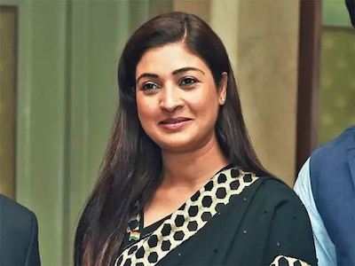 FIR against congress leader Alka Lamba for indecent remarks agains PM Modi and UP CM કોંગ્રેસની ગ્લેમરસ લીડરે  યોગી-મોદી-શાહ વિશે શું કરી અભદ્ર ટીપ્પણી કે ઘરપકડની ઉઠી માંગ   ?