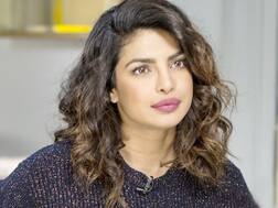 પ્રિયંકા ચોપડાનો ઝૂમ મીટિંગ લૂક વાયરલ, વર્ક ફ્રૉમ હૉમ દરમિયાન પોતાને આ રીતે રાખે છે કમ્ફર્ટેબલ