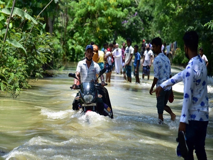 flood situation worsens in assam and affected crops આસામમાં ભયાનક પુરથી પરિસ્થિતિ બગડી, 11 જિલ્લાના 2 લાખ 72 હજાર લોકો થયા અસરગ્રસ્ત
