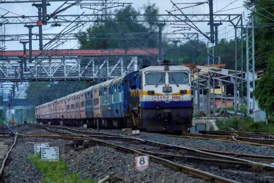 200 trains will start across the country from tomorrow દેશભરમાં આવતી કાલથી શરૂ થશે 200 ટ્રેન, જાણો વિગતે