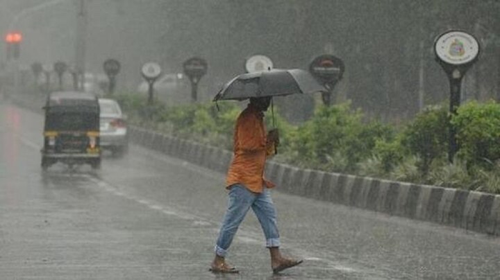 South Gujarat to experience 90 kmph winds on June 3, heavy rains forecast ગુજરાતના આ વિસ્તારમાં 3 જૂને 90 કિ.મીની ઝડપે પવન ફુંકાશે, અતિભારે વરસાદની આગાહી