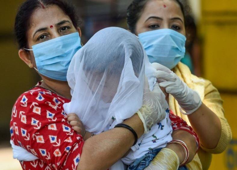 India reports the highest single day spike of 9971 new COVID19 cases Coronavirus: દેશમાં 24 કલાકમાં રેકોર્ડ 9971 કેસ નોંધાયા, કુલ સંક્રમિતો અઢી લાખ નજીક