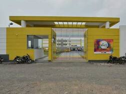 સુરતની કઈ સ્કૂલે વિદ્યાર્થીઓને પુરેપુરી ફી ભરવા કર્યું ફરમાન? થઈ ગઈ બબાલ