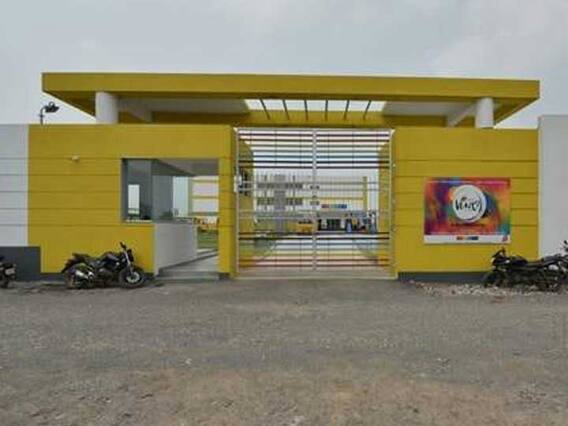 સુરતની કઈ સ્કૂલે વિદ્યાર્થીઓને પુરેપુરી ફી ભરવા કર્યું ફરમાન? થઈ ગઈ બબાલ