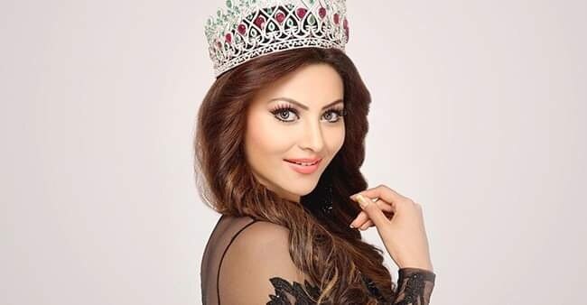 actress urvashi rautela on black truth of glamourous film industry  ઉર્વશી રૌતેલાએ ગ્લેમરની દુનિયાને લઇને કર્યો મોટો ખુલાસો, બોલી- મહિલા હોય કે પુરુષ અહીં બધાને.........