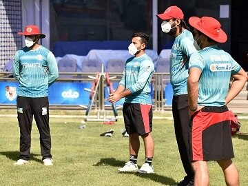 afghanistan players resume cricket training in stadium આફઘાનિસ્તાનના ક્રિકેટરો મેદાન પર ઉતર્યા, આ નિયમો હેઠળ શરૂ કરી ટ્રેનિંગ