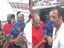 સુશાંત સિંહ રાજપૂતના પરિવારજનો મુંબઈ આવવા માટે પટના એરપોર્ટ પહોંચ્યા, પિતાની આવી હતી હાલત