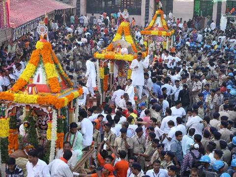 અમદાવાદ: કોરોનાના કહેર વચ્ચે 143મી રથયાત્રાને લઈને સામે આવ્યા મોટા સમાચાર અમદાવાદ: કોરોનાના કહેર વચ્ચે 143મી રથયાત્રાને લઈને સામે આવ્યા મોટા સમાચાર