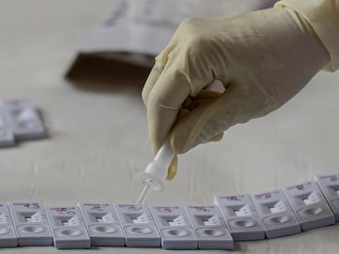 Coronavirus: દિલ્હીમાં 3000 નવા કેસ અને 63 લોકોના મોત, એક દિવસમાં 1719 દર્દી સ્વસ્થ થયા Coronavirus: દિલ્હીમાં 3000 નવા કેસ અને 63 લોકોના મોત, એક દિવસમાં 1719 દર્દી સ્વસ્થ થયા