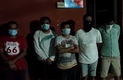 વડોદરાઃ 13 નબિરા ફાર્મ હાઉસમાં માણી રહ્યા હતા દારૂની મહેફિલ અને પોલીસ ત્રાટકી, જાણો વિગત