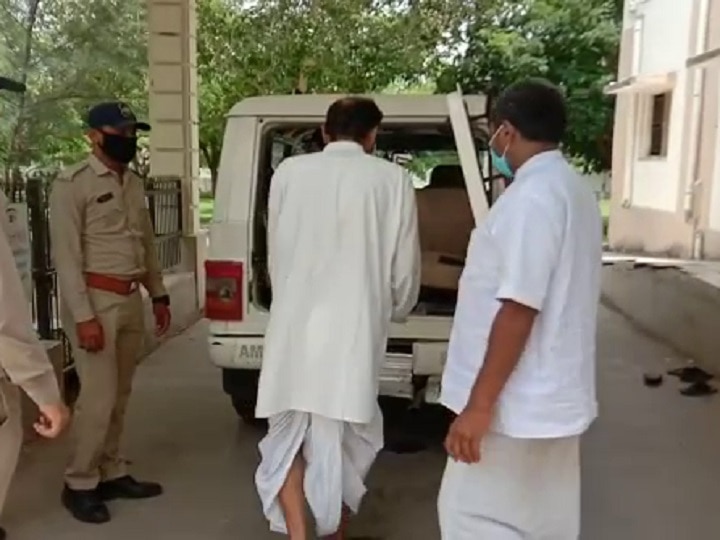 Damangar police arrested three swaminarayan sadhu in rape case  અમરેલીઃ ત્રણ સ્વામિનારાયણ સાધુએ બોટાદની મહિલાને સાત વાર હવસનો શિકાર બનાવી ગુજાર્યો બળાત્કાર, જાણો વિગત