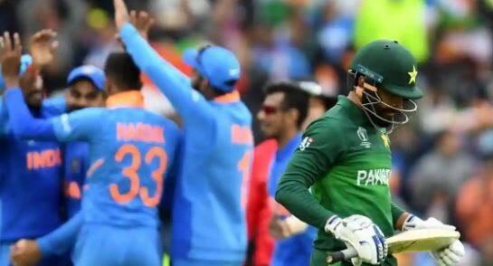 Pakistan cricketer Mohammed Hafeez tested covid 19 negative a day after pcb found in positive પાકિસ્તાનના આ સ્ટાર ક્રિકેટરનો એક દિવસ પહેલા કોરોના આવ્યો હતો પોઝિટવ હવે આવ્યો નેગેટિવ, ટ્વિટ કરીને રિપોર્ટ કર્યો જાહેર