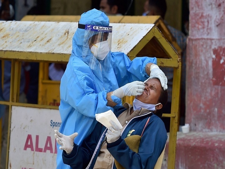 Coronavirus Pandemic: highest ever single day spike of nearly 17 thousand new COVID19 positive cases reported in India in last 24 hours Coronavirus: દેશમાં 24 કલાકમાં નોંધાયા રેકોર્ડ 17,000 જેટલા મામલા, 418 લોકોના મોત