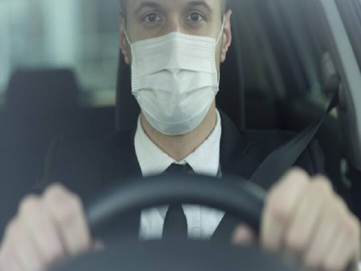 ફોર વ્હીલરમાં માસ્ક પહેરવું કે નહીં તે મુદ્દે રાજ્ય સરકારે શું કરી સ્પષ્ટતા ? જાણો વિગત Gujarat Government's new notification No need to wear a mask if you are alone in a four wheeler ફોર વ્હીલરમાં માસ્ક પહેરવું કે નહીં તે મુદ્દે રાજ્ય સરકારે શું કરી સ્પષ્ટતા ? જાણો વિગત