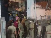 નોઇડામાં બિલ્ડિંગ ધરાશાયી થતા 2 લોકોના મોત