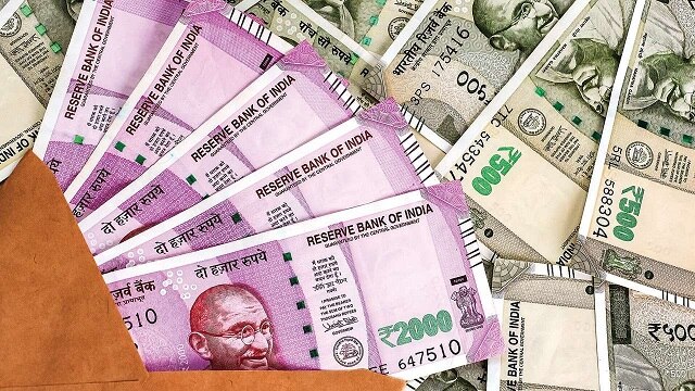 The Modi government is preparing to hit jobs hard, find out what decision will be taken tomorrow મોદી સરકાર નોકરીયાતોને મોટો ફટકો મારવાની તૈયારીમાં, જાણો કાલે શું લેવાશે નિર્ણય