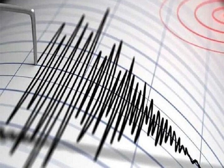 Earthquake tremors felt in Delhi nrc  દિલ્હી-એનસીઆરમાં એકવાર ફરી ભૂંકપના આંચકા, રિક્ટેર સ્કેલ પર તીવ્રતા 4.5 હતી