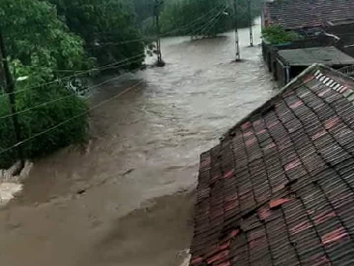10 inch rains in Paddhari taluka, Chheli Ghodi Gam disconnect રાજકોટઃ 10 ઇંચ કરતા વધુ વરસાદ પડતાં કયું ગામ બન્યું સંપર્ક વિહોણું? જાણો વિગત