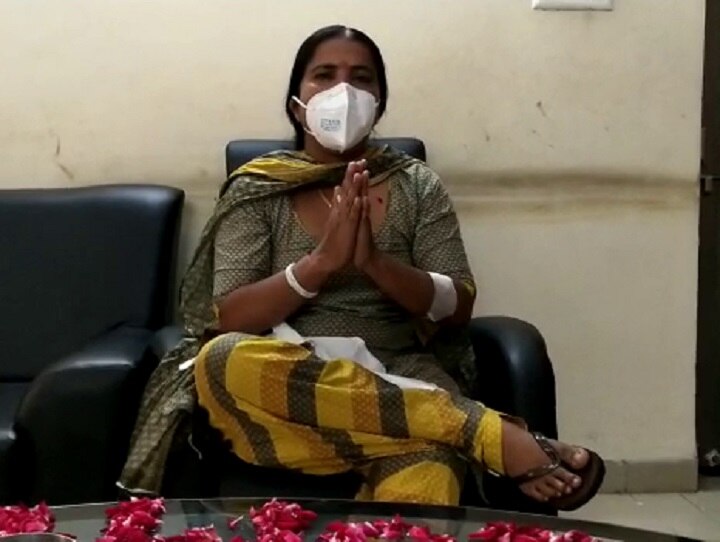 Congress MLA Geniben Thakor discharge from hospital after covid-19 report arrived negative  કોંગ્રેસના વાવના ધારાસભ્ય ગેનીબેને કોરોનાને આપી મ્હાત, જાણો વિગત
