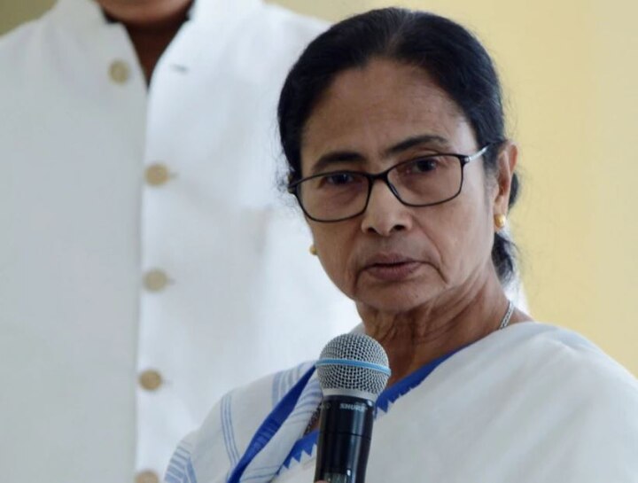 mamata banerjee announces massive reshuffle in trinamool congress ahead of 2021 bengal elections મમતા બેનર્જીએ 2021ની બંગાળ ચૂંટણી પહેલા તૃણમૂલ કૉંગ્રેસમાં મોટા પાયે ફેરબદલની જાહેરાત કરી