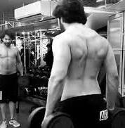 આ એક્ટરે શોધી લૉકડાઉનમાં ઘરમાં રહીને ફિટ રહેવાની ખાસ કસરતો, તસવીરો વાયરલ