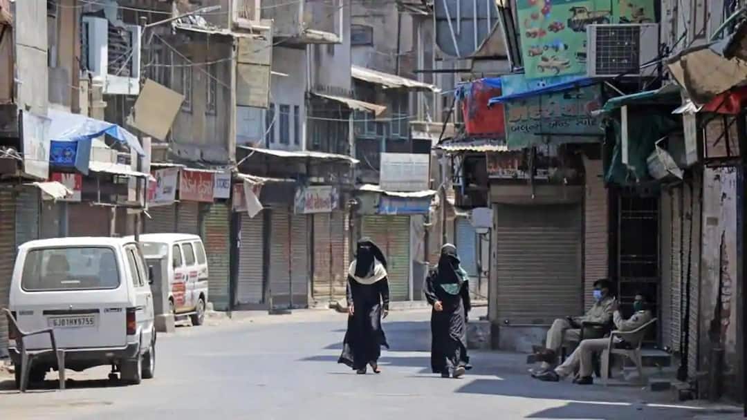 What a big decision will be taken regarding lockdown in Gujarat from 1st August ગુજરાતમાં 1 ઓગસ્ટથી લોકડાઉન અંગે લેવાશે શું મોટો નિર્ણય ? રૂપાણી કરશે એક-બે દિવસમાં જાહેરાત